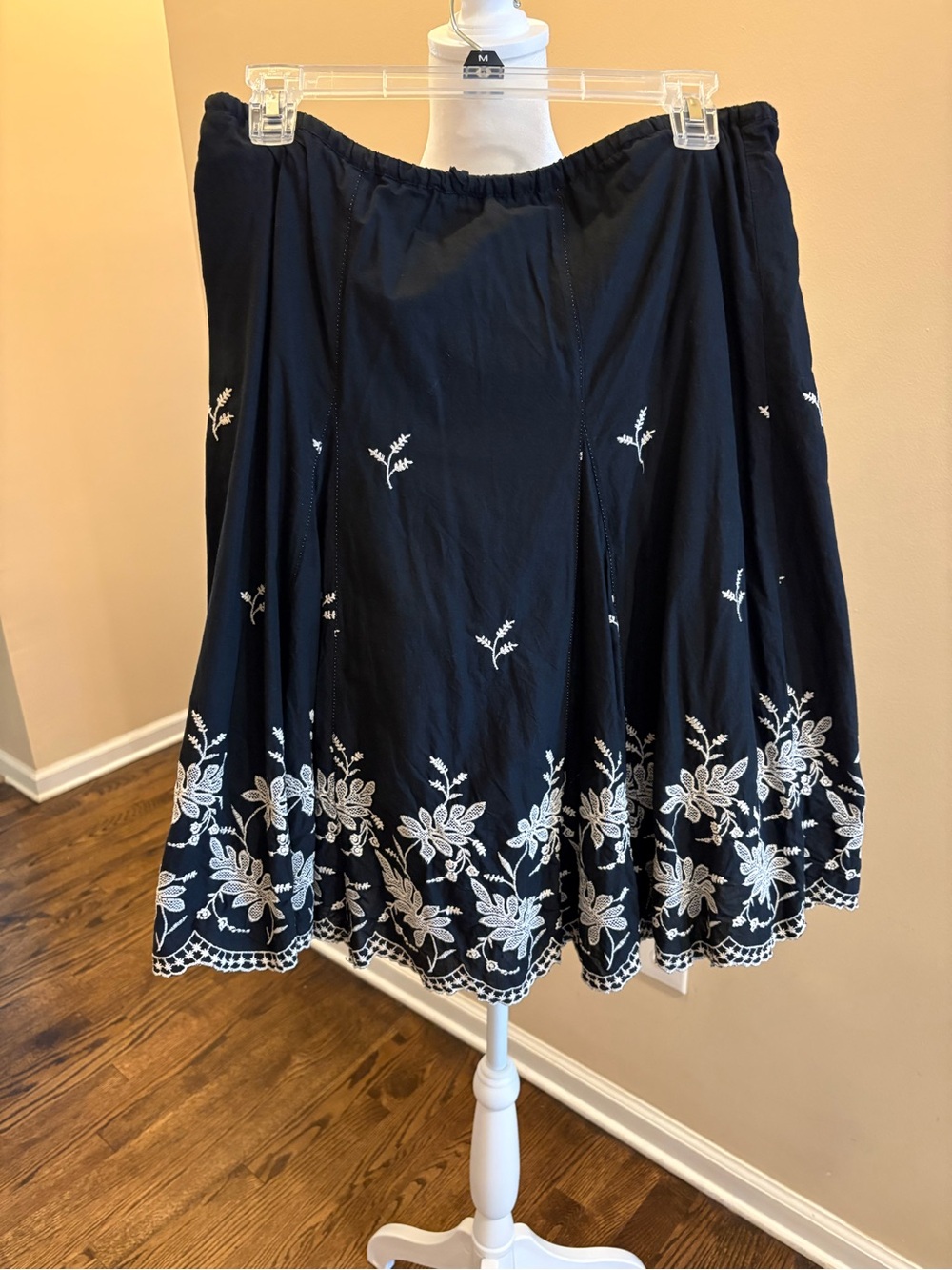 Max Studio Black Cotton Flare Skirt with White Floral Embroidery Size M